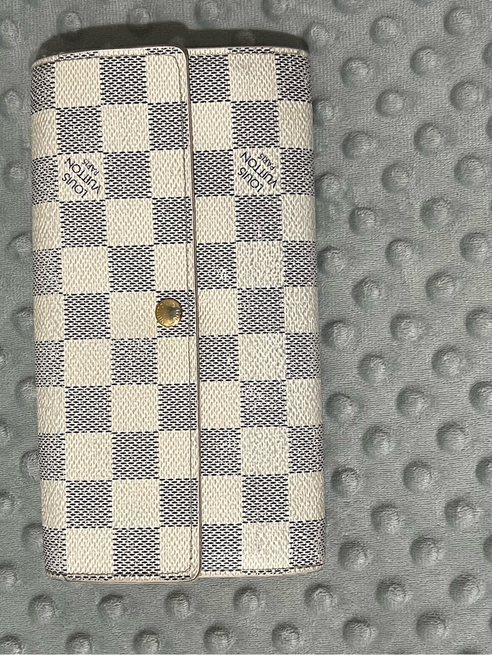 Louis Vuitton Damier Azur Canvas White Checkered Men’s Wallet